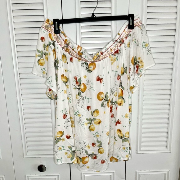 Plus size 1x off the shoulder top - Picture 10 of 11